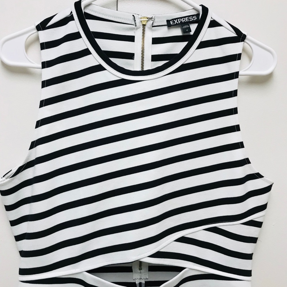 Express Womens Bodycon Black & White Dress Size 12 Stripes Midriff cut out - Picture 3 of 7